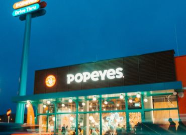 The first Popeyes Drive Thru in Poland opens in the MMG park in Szczecin.